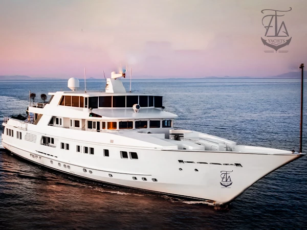 Stride Superyacht